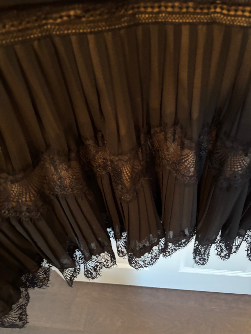 Tadashi Shoji Black Lace Pintuck Cocktail V-Neck Long Sleeve Midi Dress - Picture 8 of 13